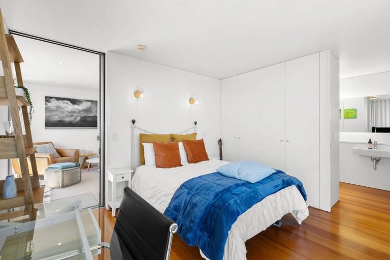 Photo of property in 120b Pioneer Road, Moturoa, New Plymouth, 4310