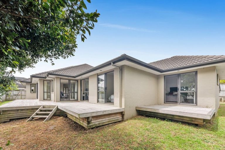 Photo of property in 3 Bilancia Place, Flat Bush, Auckland, 2016