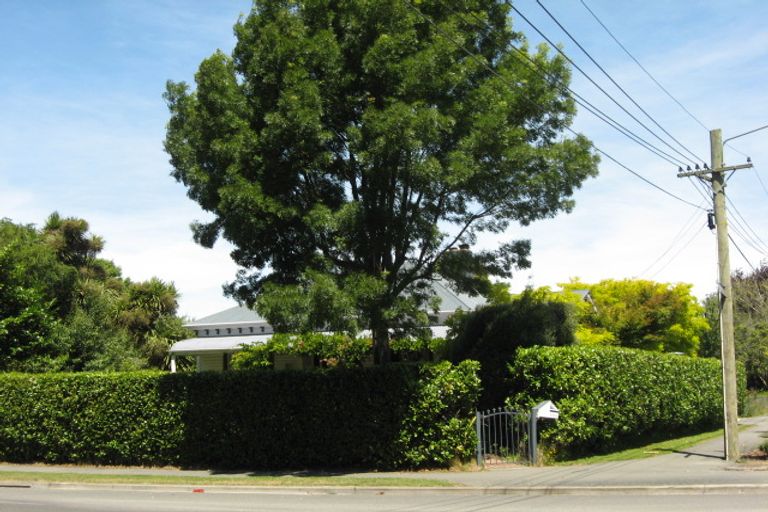Photo of property in 234 Edgeware Road, Edgeware, Christchurch, 8013