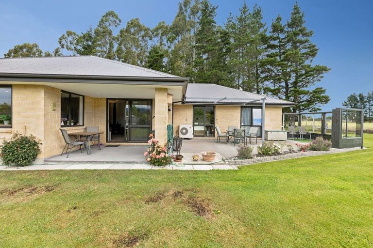 Photo of property in 39 Weld Street, Oxford, 7430