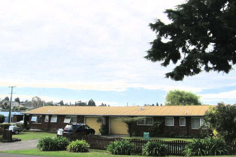 Photo of property in 2 Lloyd Street, Parkvale, Tauranga, 3112