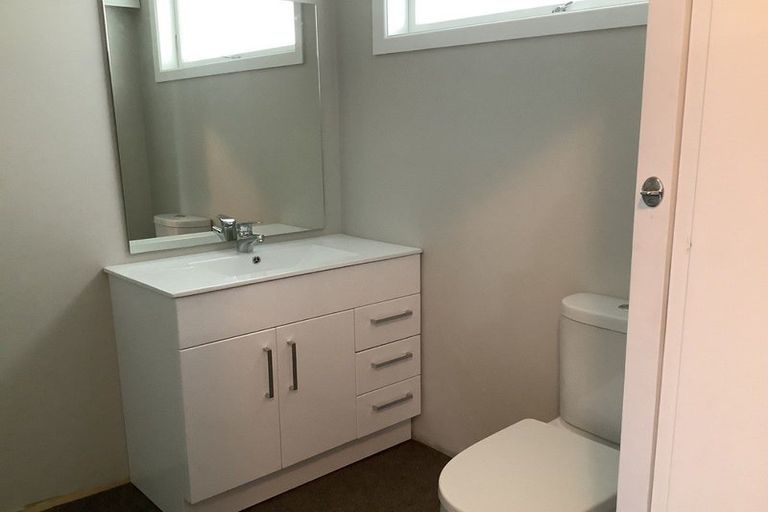 Photo of property in 11/10 Trevethick Grove, Woburn, Lower Hutt, 5010