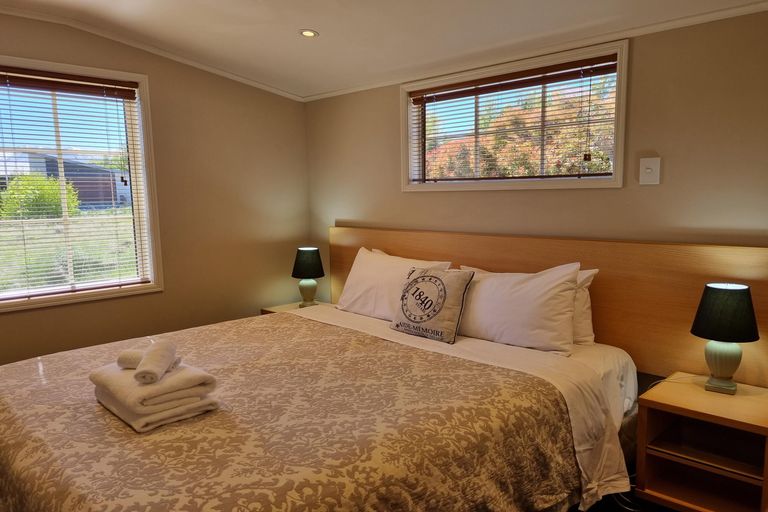 Photo of property in 1 O'neill Place, Lake Tekapo, 7999