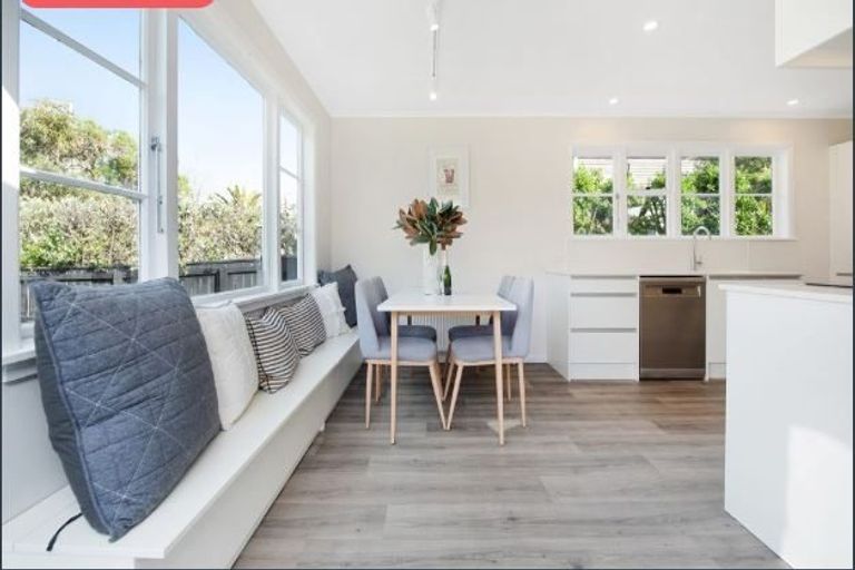 Photo of property in 11 Hector Street, Seatoun, Wellington, 6022