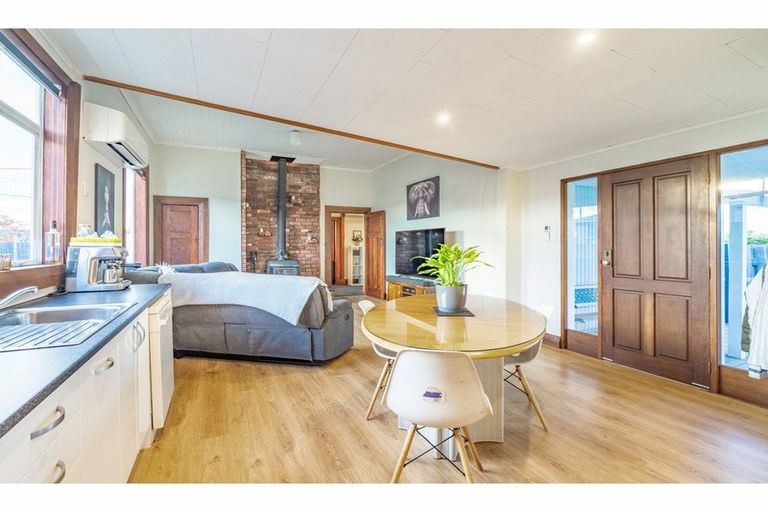 Photo of property in 74 Dalry Street, Wallacetown, 9816