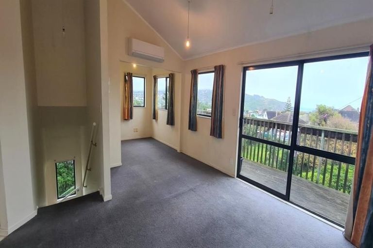 Photo of property in 20 Morere Street, Titahi Bay, Porirua, 5022