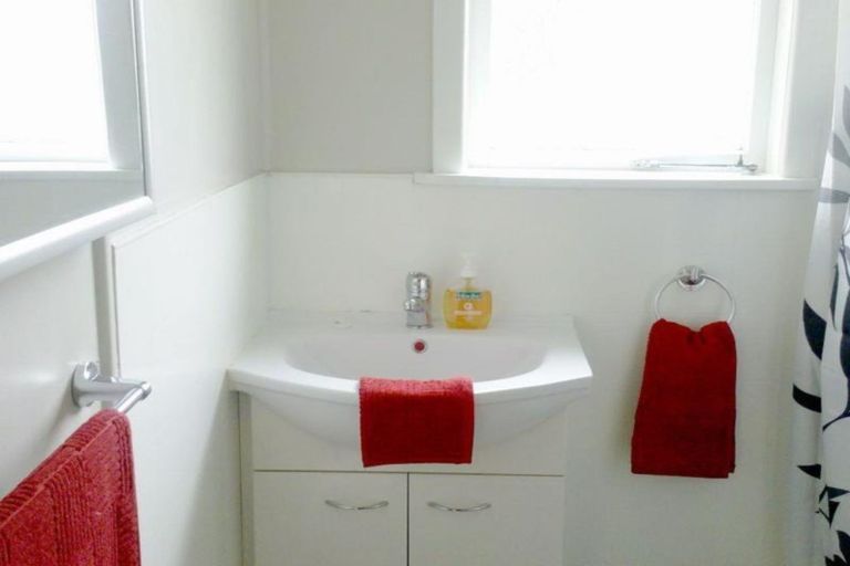 Photo of property in 2/60 Marne Road, Papakura, 2110