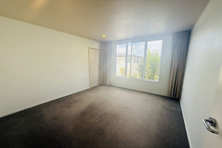 Photo of property in 17 Pounamu Avenue, Greenhithe, Auckland, 0632