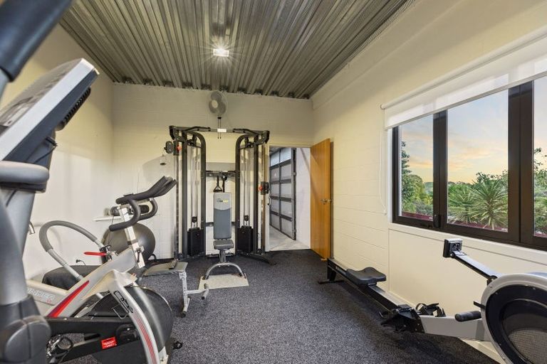 Photo of property in 132 Waikite Road, Welcome Bay, Tauranga, 3175