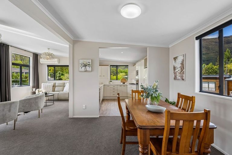 Photo of property in 17 Kent Street, Kingston, Athol, 9793