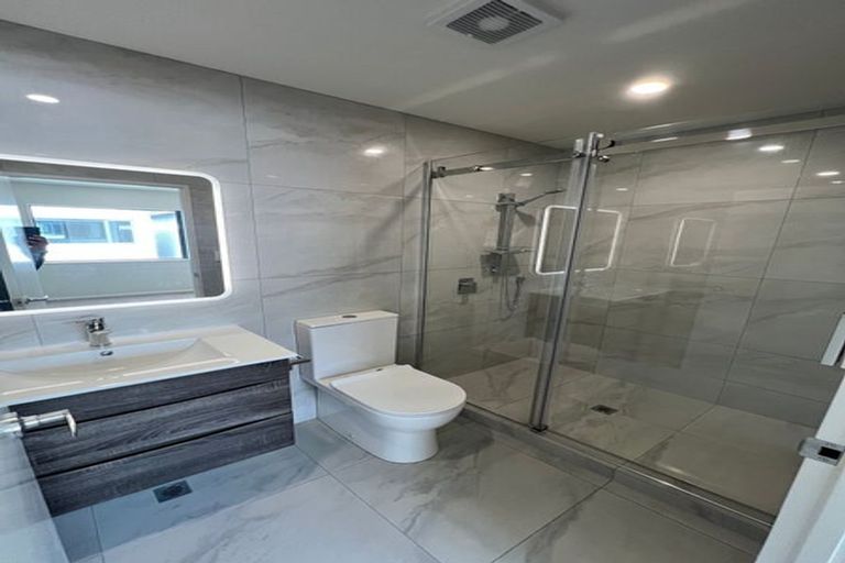 Photo of property in 6/43 Clevedon Road, Papakura, 2110