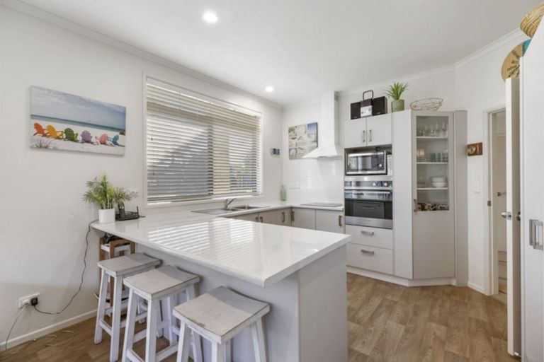 Photo of property in 9 Parkwood Place, Papamoa Beach, Papamoa, 3118