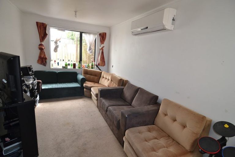 Photo of property in 143 Saint David Street, North Dunedin, Dunedin, 9016