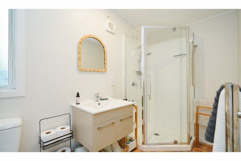 Photo of property in 32 Rakiura Parade, Otatara, Invercargill, 9879