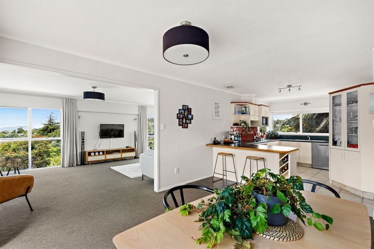 Photo of property in 22 Coromandel Crescent, Mairangi Bay, Auckland, 0630