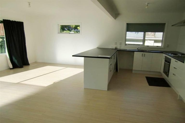 Photo of property in 6 Hillside Crescent, Westown, New Plymouth, 4310