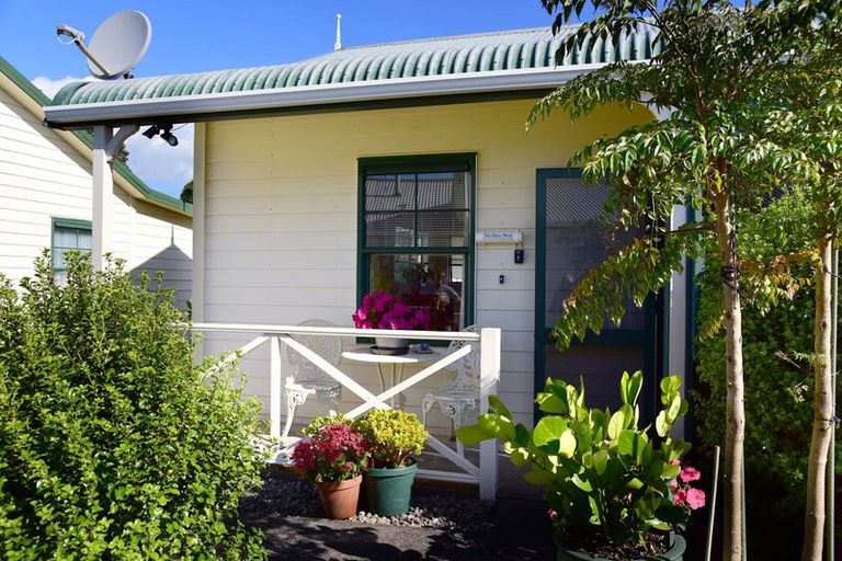 Photo of property in 4/70-76 Whiteley Street, Moturoa, New Plymouth, 4310