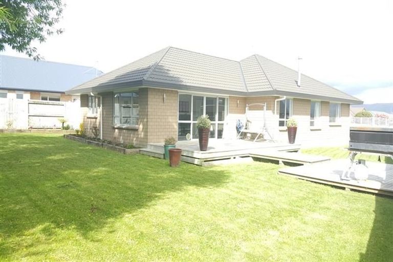 Photo of property in 33 Masefield Terrace, Kelvin Grove, Palmerston North, 4414