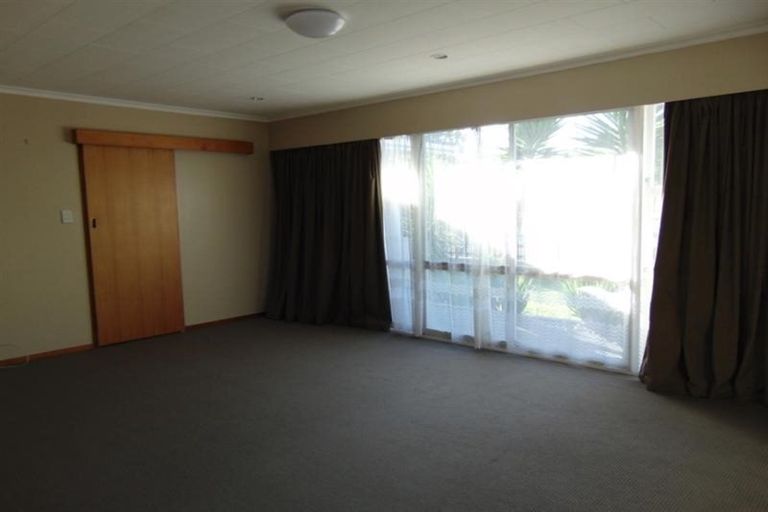Photo of property in 225 Westminster Avenue, Tamatea, Napier, 4112