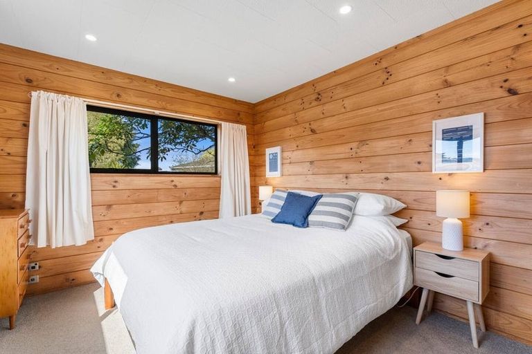 Photo of property in 65 Queens Road, Waikanae Beach, Waikanae, 5036