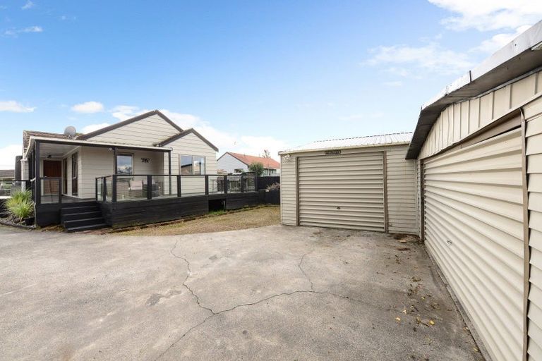 Photo of property in 3 Jasmine Avenue, Dinsdale, Hamilton, 3204