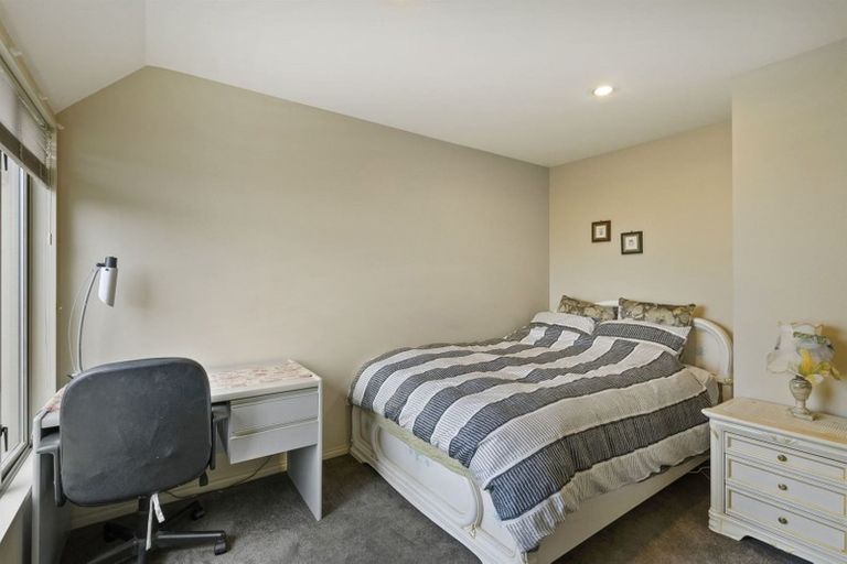 Photo of property in 6 Chateau Drive, Burnside, Christchurch, 8053