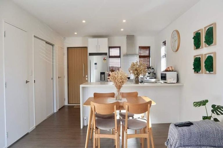 Photo of property in 4337a Great North Road, Glendene, Auckland, 0602