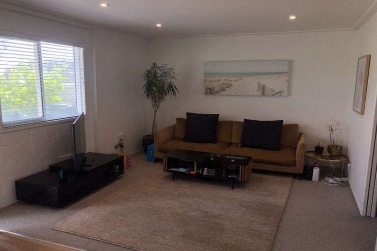 Photo of property in 4/6 Belt Road, Moturoa, New Plymouth, 4310