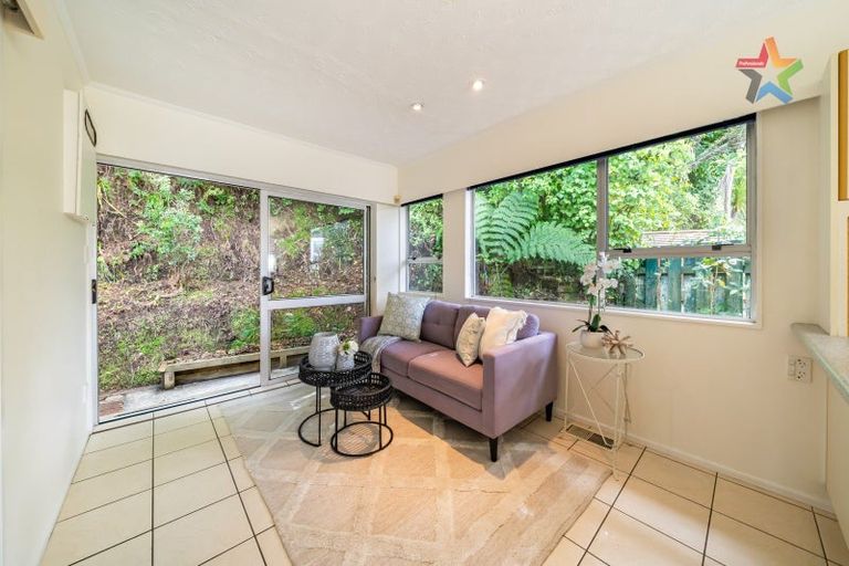 Photo of property in 111 Tirohanga Road, Tirohanga, Lower Hutt, 5010