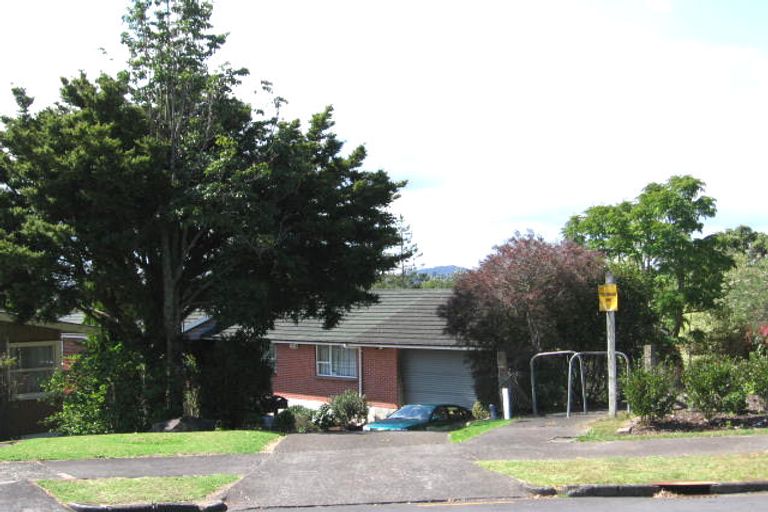 Photo of property in 18 Hepper Street, New Lynn, Auckland, 0600