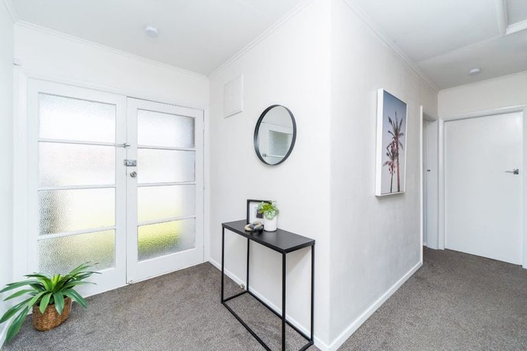 Photo of property in 17 Wilson Crescent, Highbury, Palmerston North, 4412