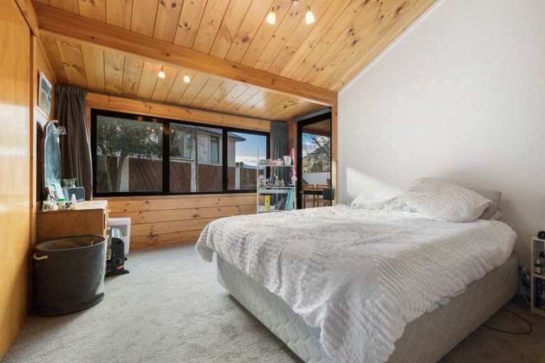 Photo of property in 10 Remarkables Crescent, Frankton, Queenstown, 9300