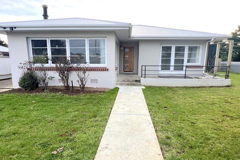 Photo of property in 82 Stobo Street, Grasmere, Invercargill, 9810