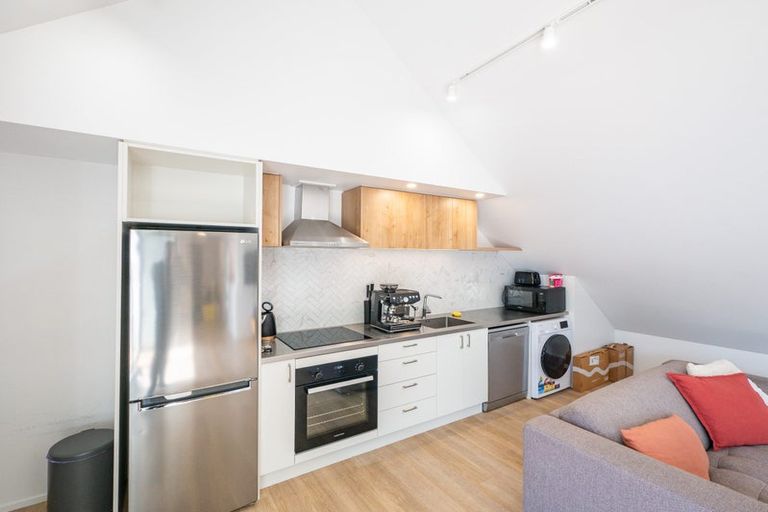 Photo of property in 241 Castle Street, Dunedin Central, Dunedin, 9016