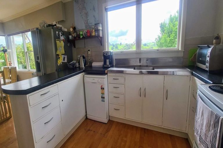 Photo of property in 111 Hurndall Street East, Maungaturoto, 0520