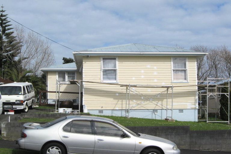 Photo of property in 27 Endeavour Street, Marfell, New Plymouth, 4310