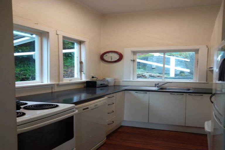 Photo of property in 24 Raroa Road, Kelburn, Wellington, 6012