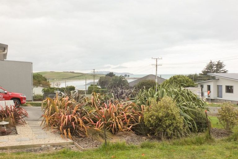 Photo of property in 14 Chambers Street, Kakanui, Oamaru, 9495