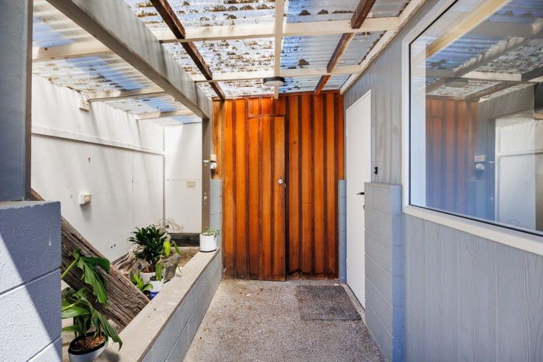 Photo of property in 8 Milne Street, Sanson, 4817