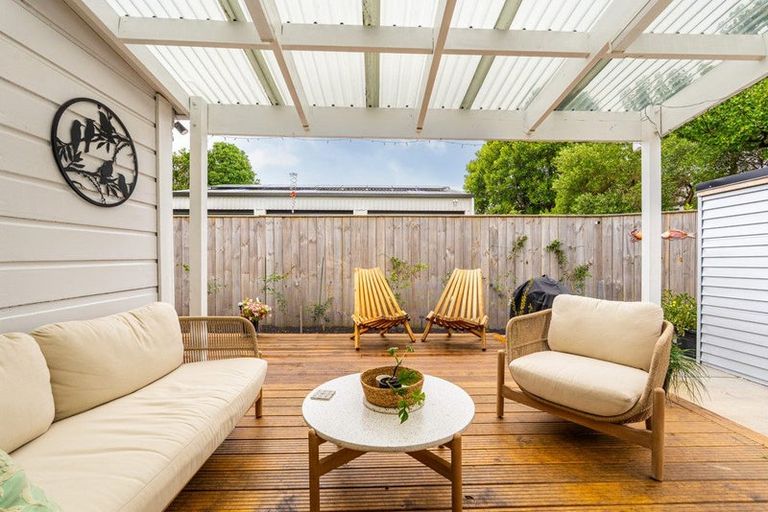 Photo of property in 16 Spier Street, Aramoho, Whanganui, 4500