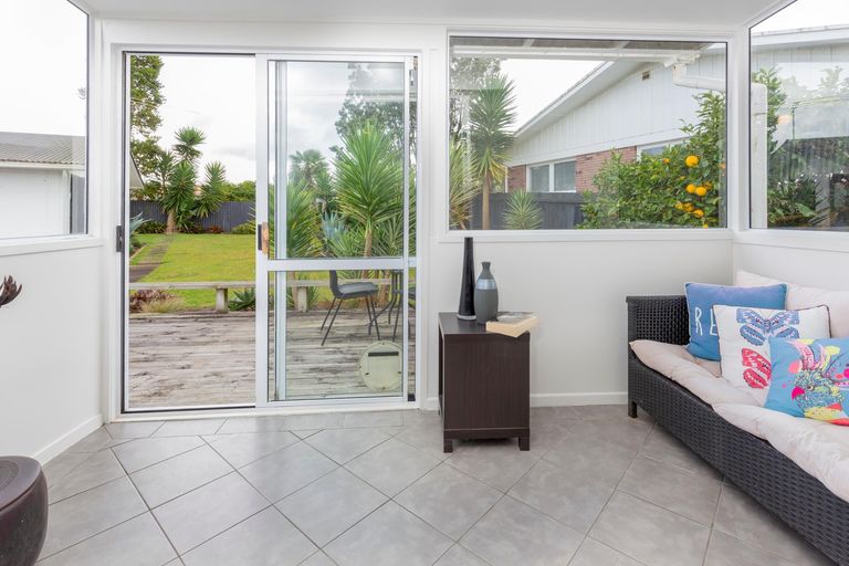 Photo of property in 19 Paterson Avenue, Pukekohe, 2120