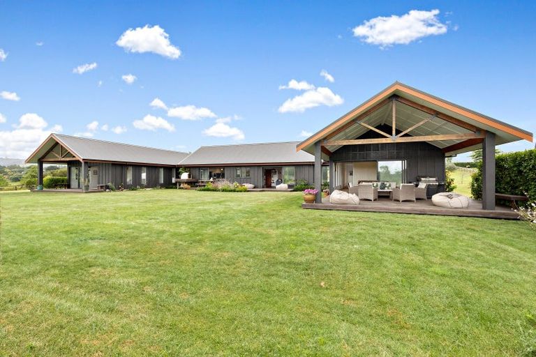 Photo of property in 212 Monument Road, Clevedon, Papakura, 2582