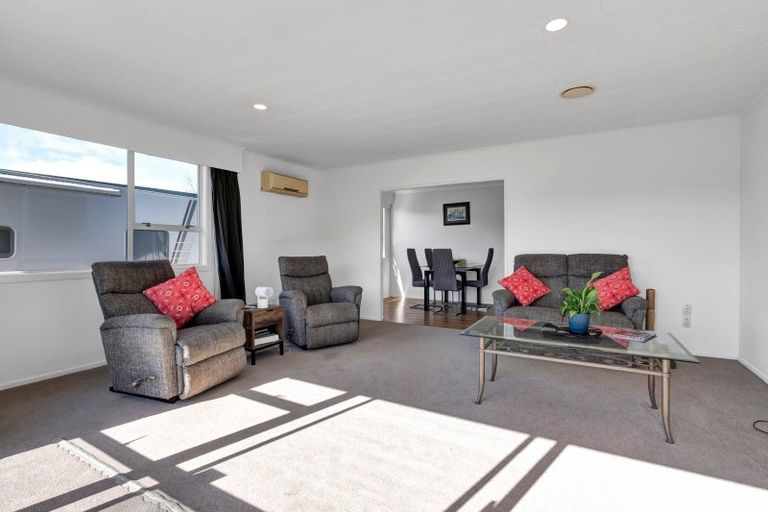 Photo of property in 197 Bridge Street, Eltham, 4322