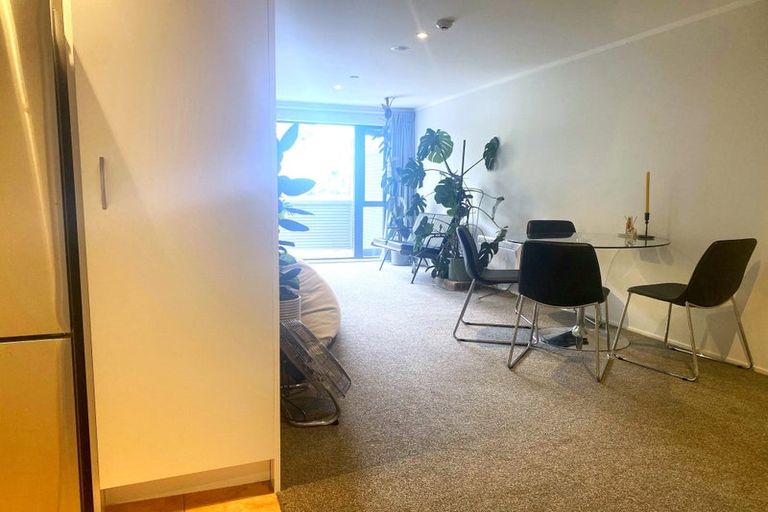 Photo of property in 18a/30 Westward Ho, Glen Eden, Auckland, 0602