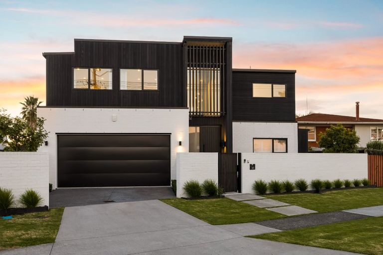 Photo of property in 39d Kowhai Road, Mairangi Bay, Auckland, 0630