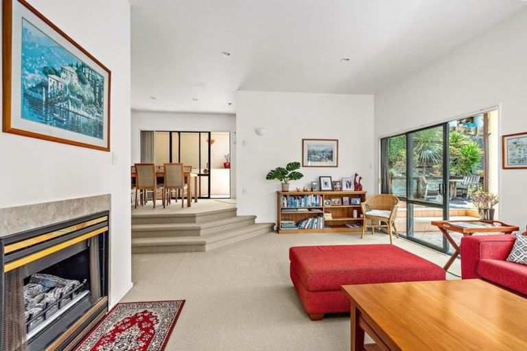 Photo of property in 1/3 Inga Road, Milford, Auckland, 0620