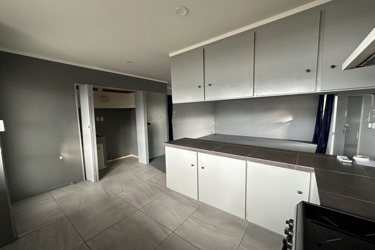 Photo of property in 4/13 Seabrook Avenue, New Lynn, Auckland, 0600
