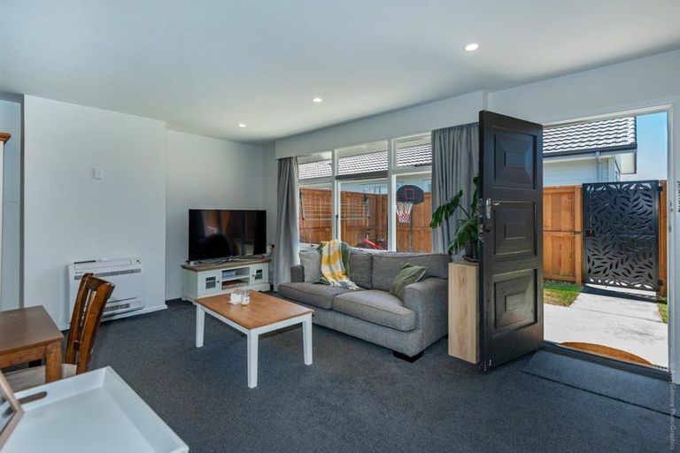 Photo of property in 2/76 Bishop Street, St Albans, Christchurch, 8014