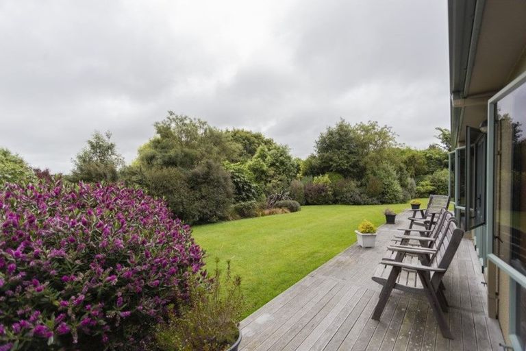 Photo of property in 12 Grove Avenue, Weston, Oamaru, 9401