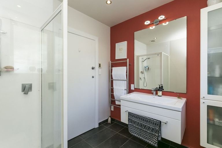 Photo of property in 339 Ohiro Road, Brooklyn, Wellington, 6021